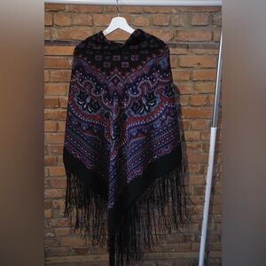 Beautiful wool scarf with silk fringe
